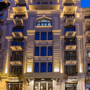 https://vardar-palace.istanbul-turkeyhotels.com